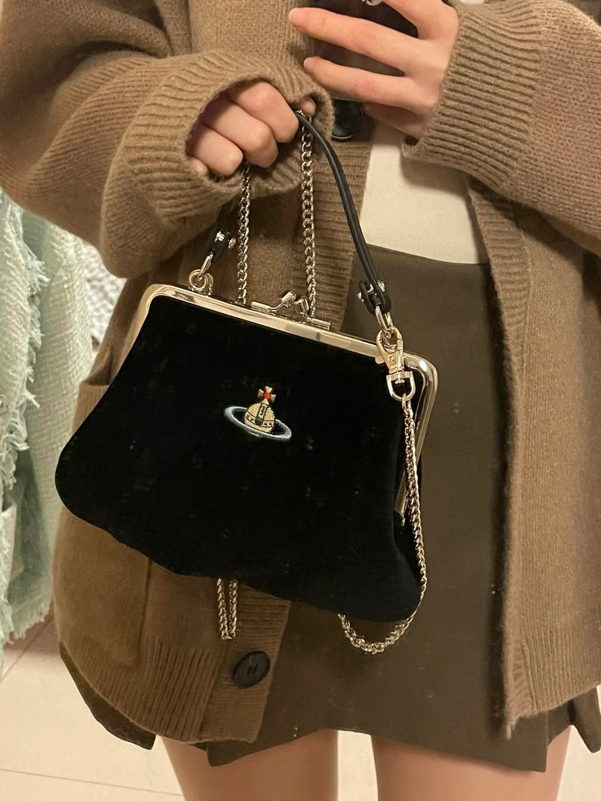 Vivienne Westwood Granny Frame Purse 經典餃子袋 天鵝絨VELVET
