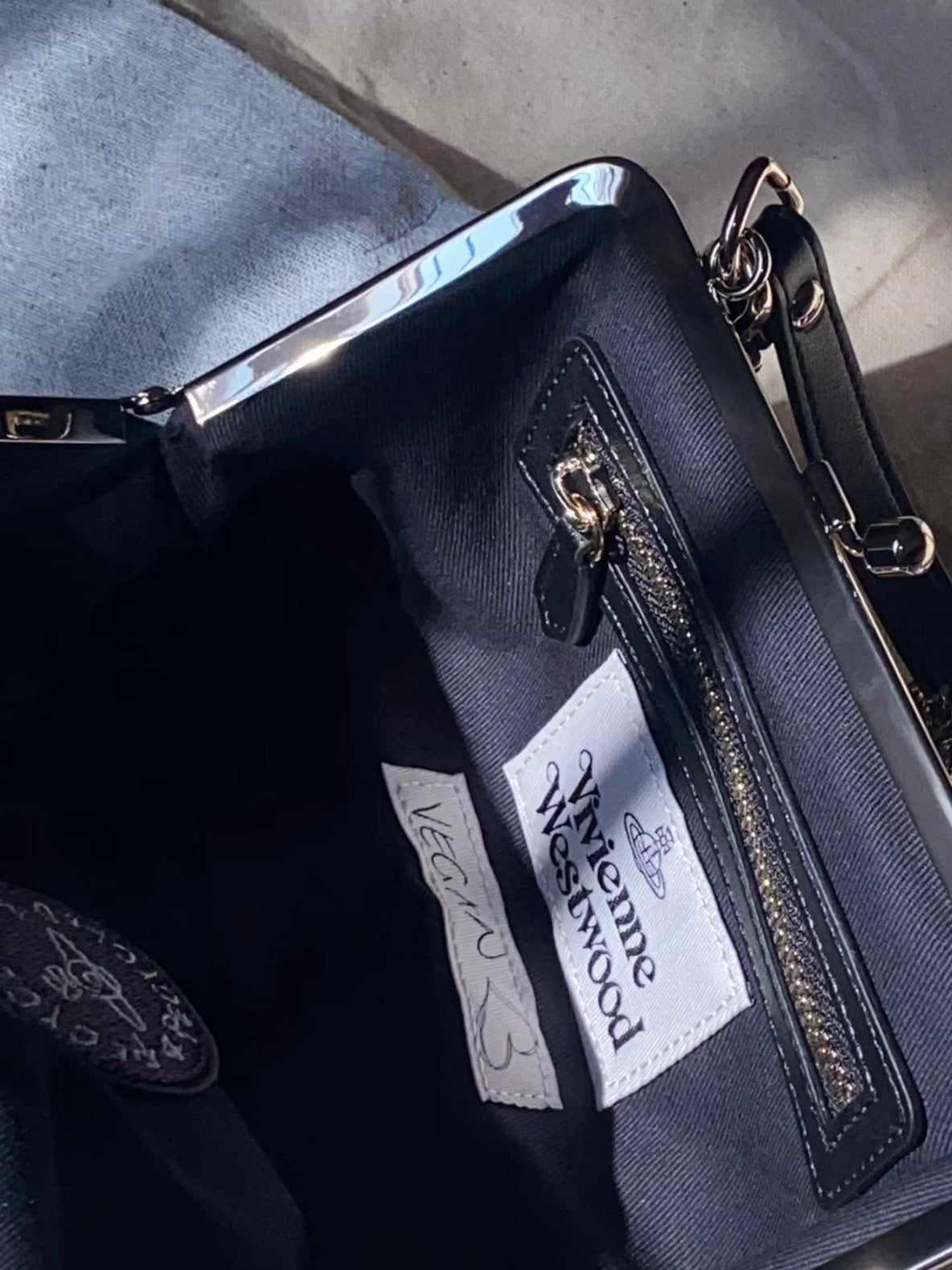 Vivienne Westwood Granny Frame Purse 經典餃子袋 天鵝絨VELVET