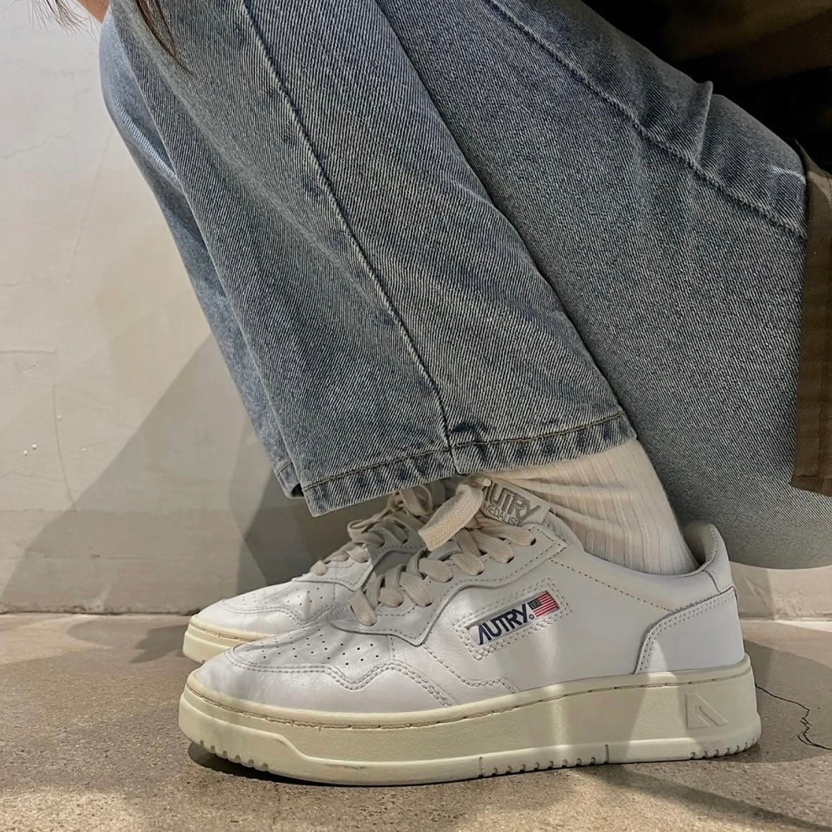 Autry Medalist Low Sneakers American retro white shoes all white