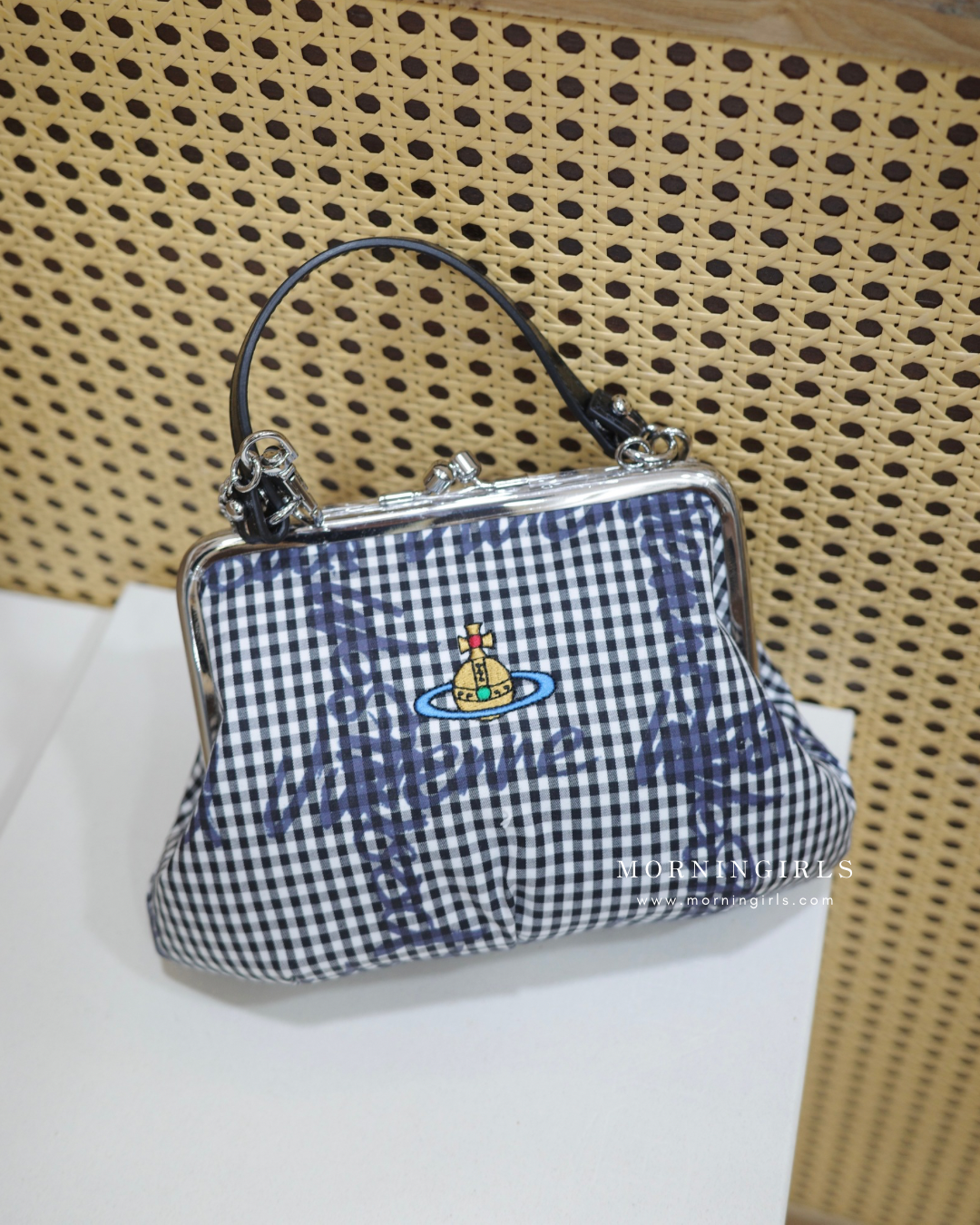 Vivienne Westwood Granny Frame Purse 經典餃子袋 FW25春季最新藍白格