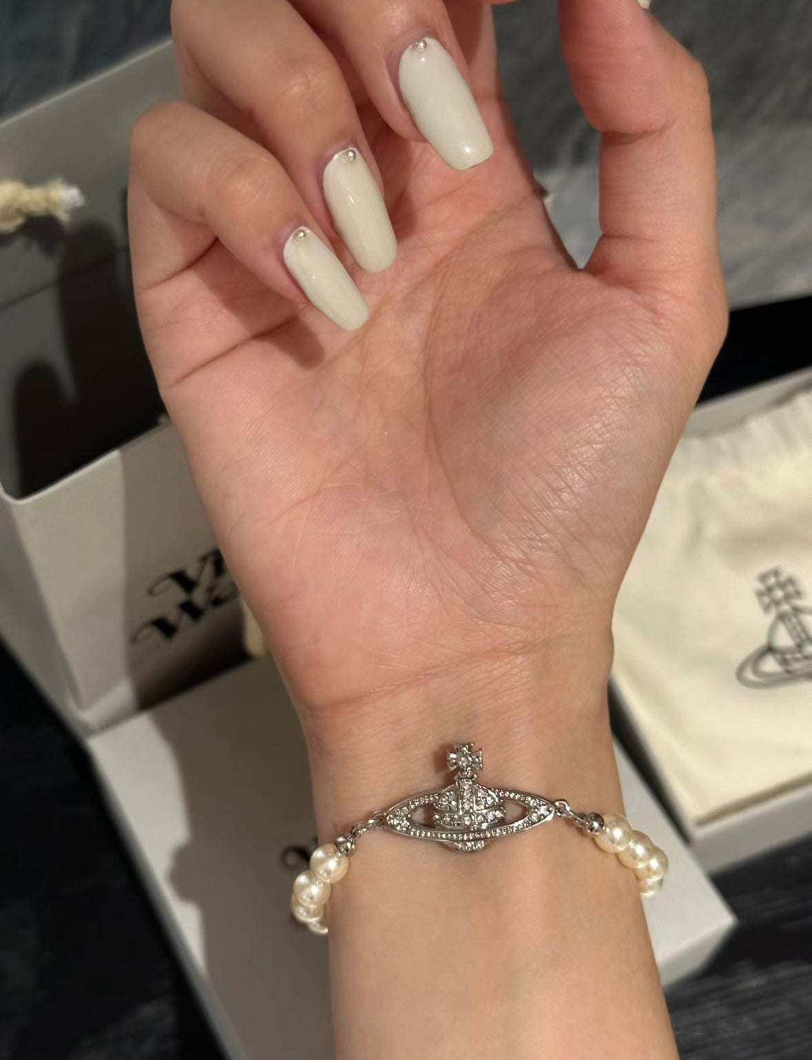 Vivienne Westwood Mini Bas Relief Pearl Bracelet