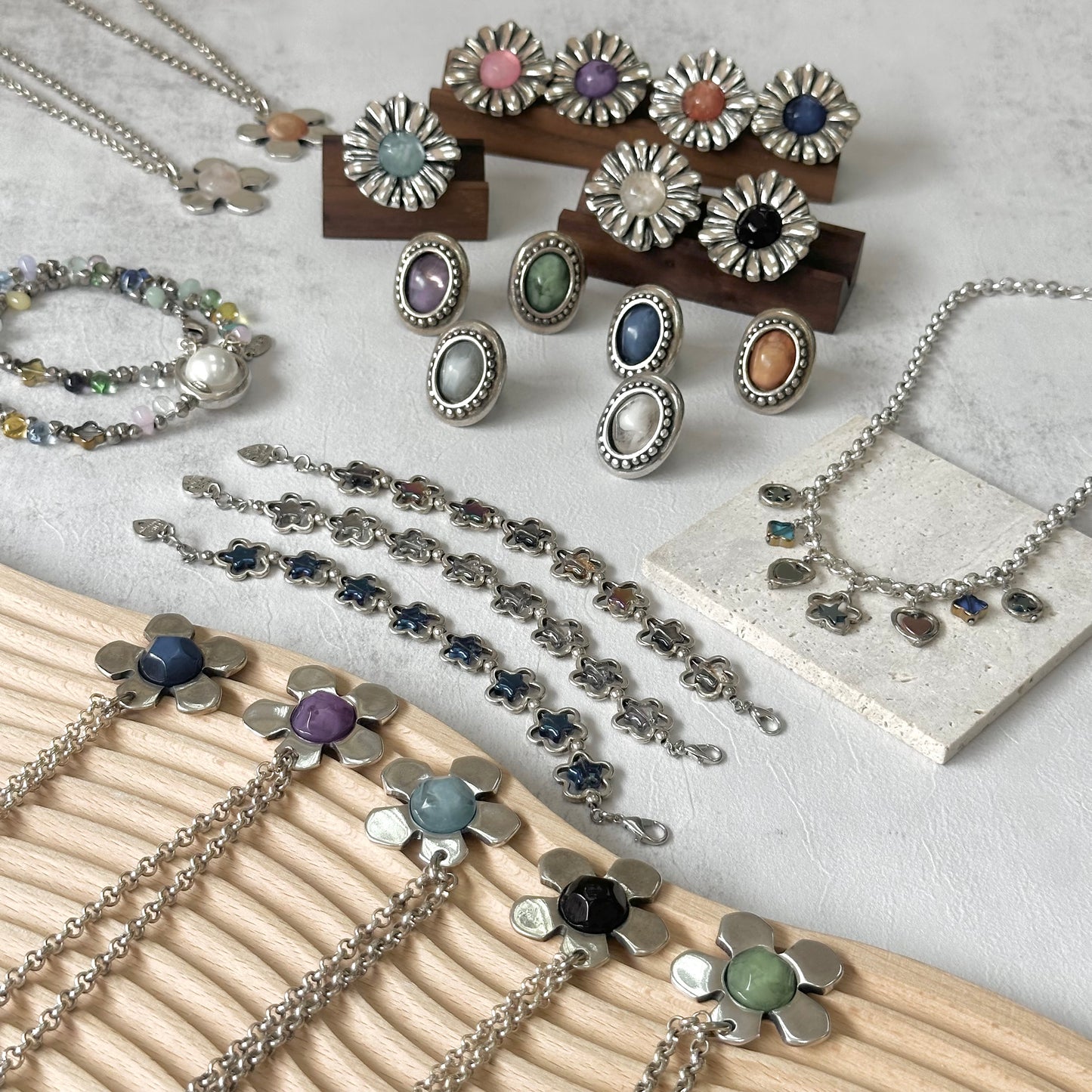 Otro Accesorio 西班牙手工飾物 - Flower Necklace 花花頸鏈