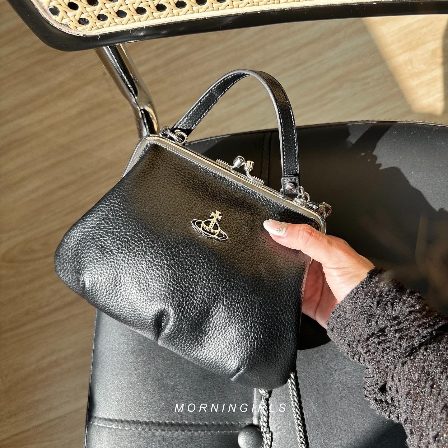 Vivienne Westwood Granny Frame Purse 經典餃子袋 黑色荔枝皮