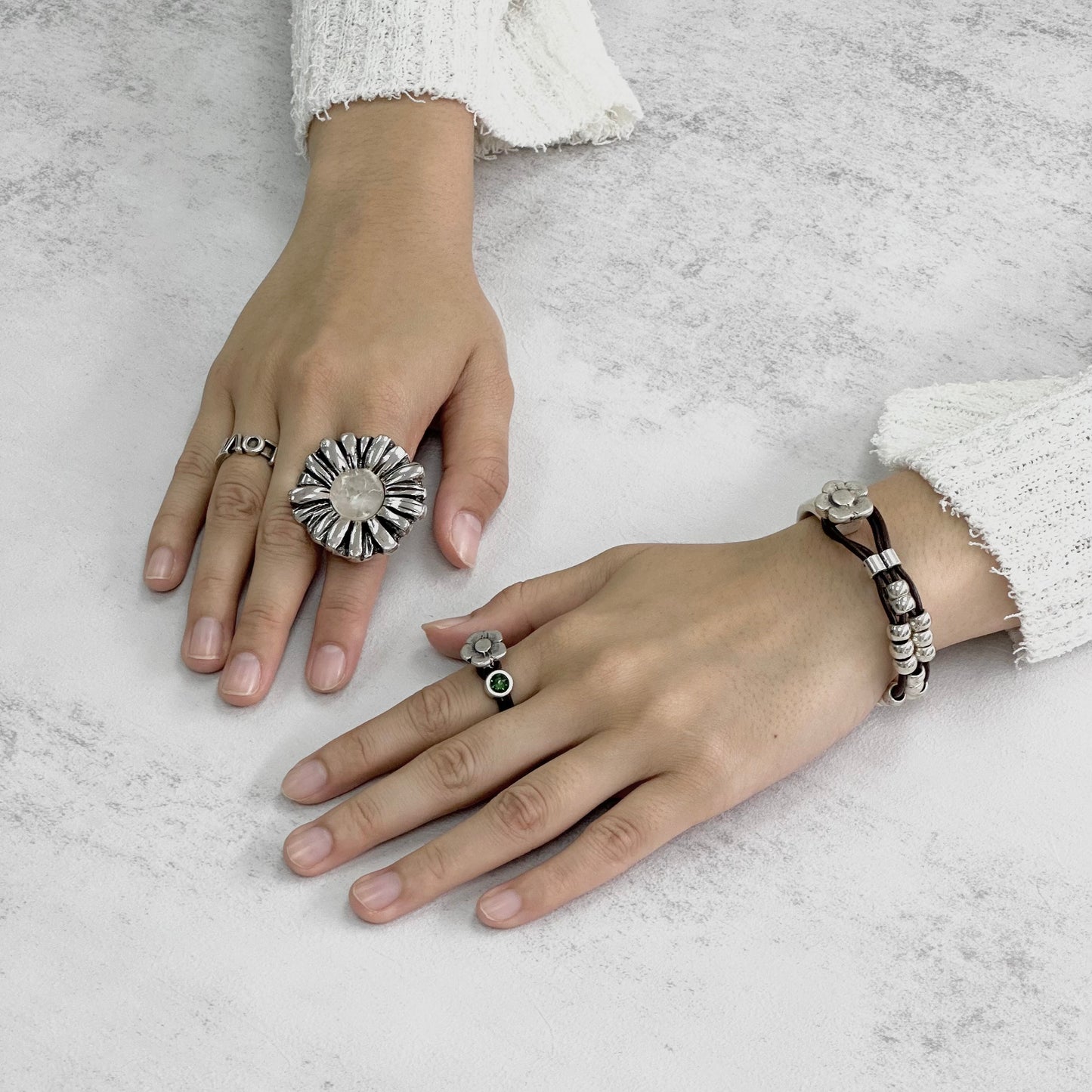 Otro Accesorio 西班牙手工飾物 - Flower Leather Ring