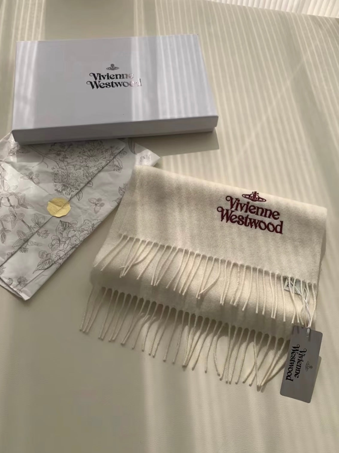 Vivienne Westwood Embroidered Logo Scarf (100% wool) [日本版