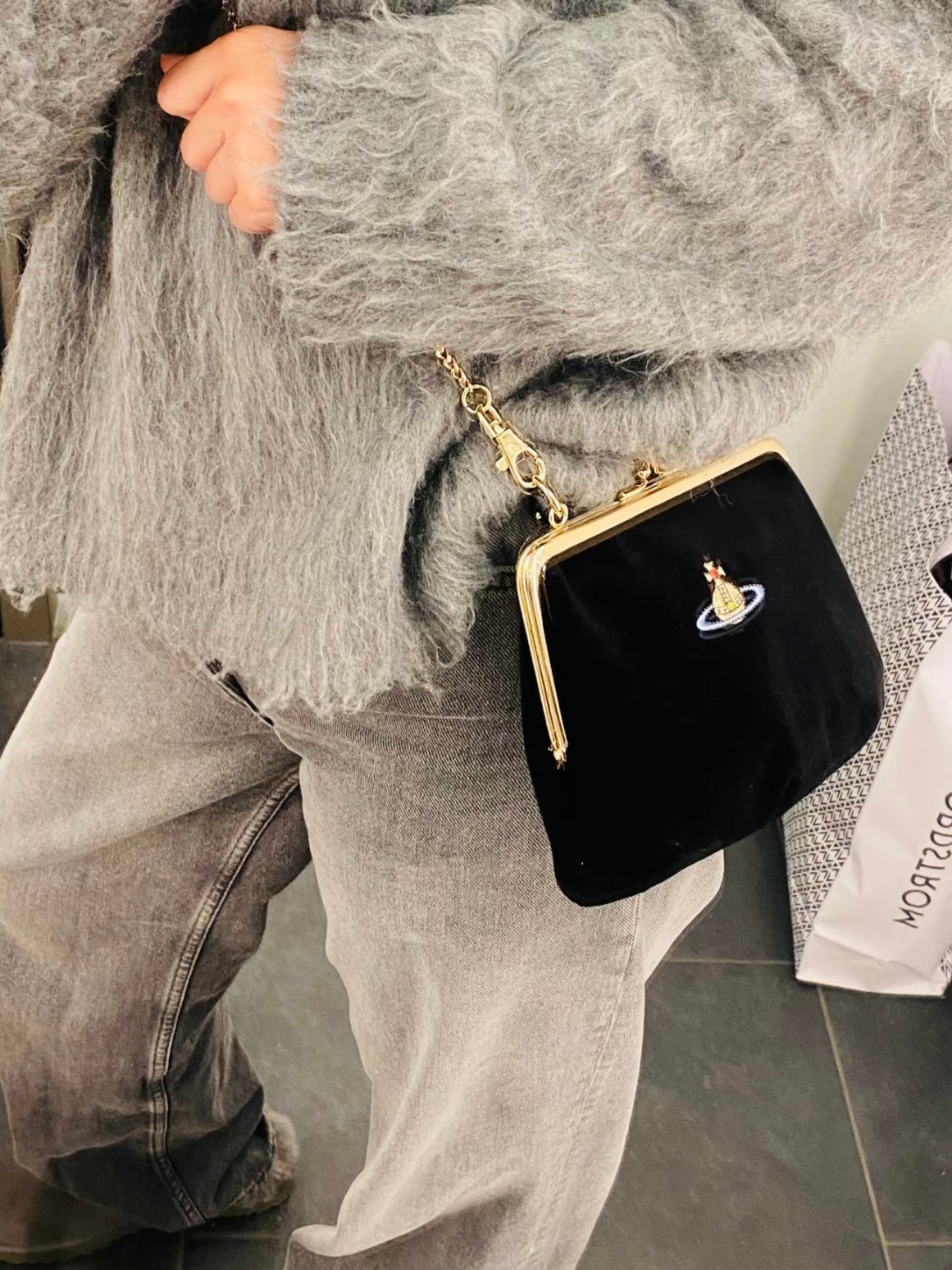 Vivienne Westwood Granny Frame Purse 經典餃子袋 天鵝絨VELVET