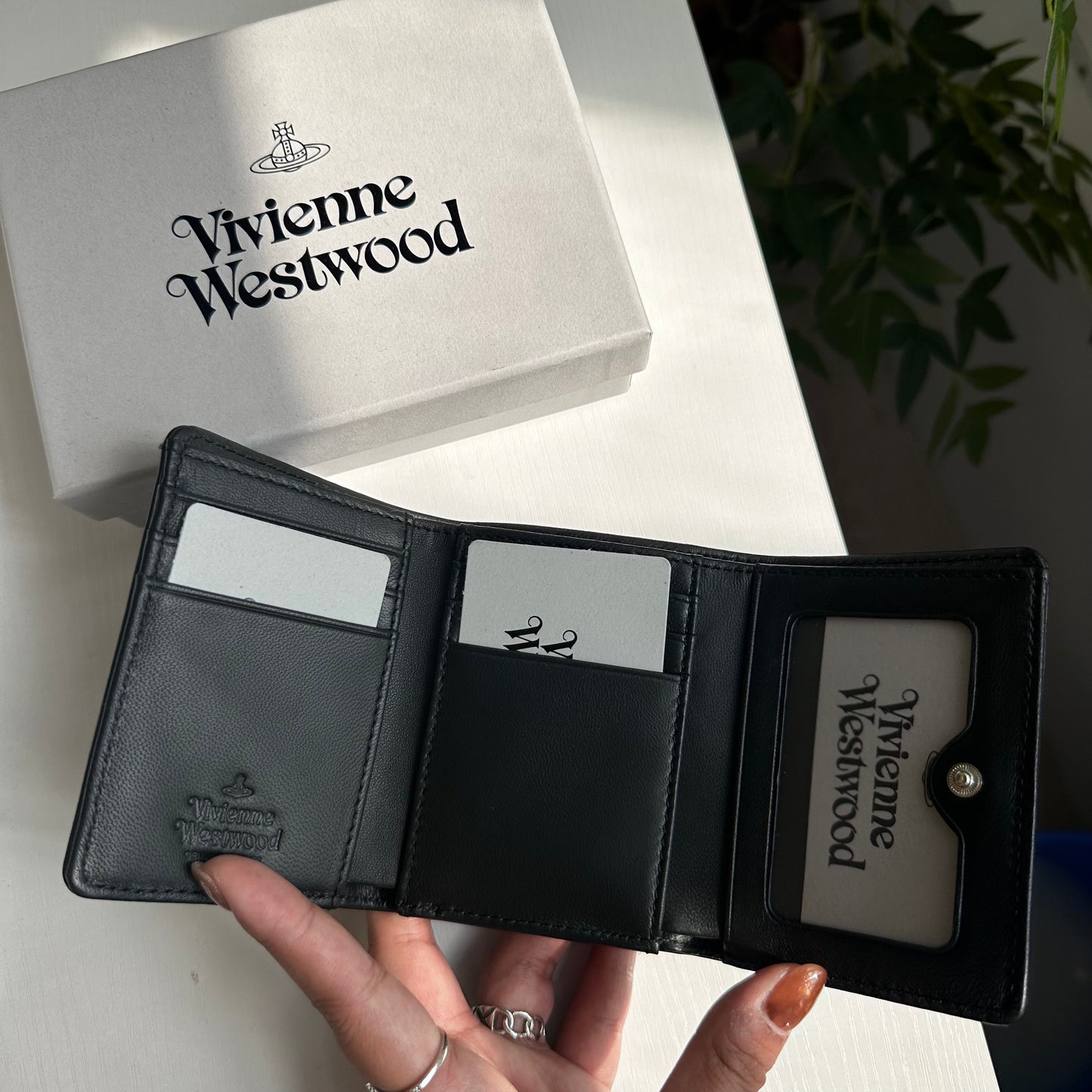 Vivienne Westwood Nappa Wallet 藍土星小羊皮
