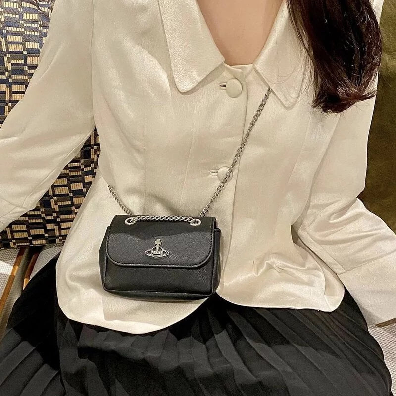 Vivienne Westwood Small Derby Bag with Chain 經典黑色十字紋