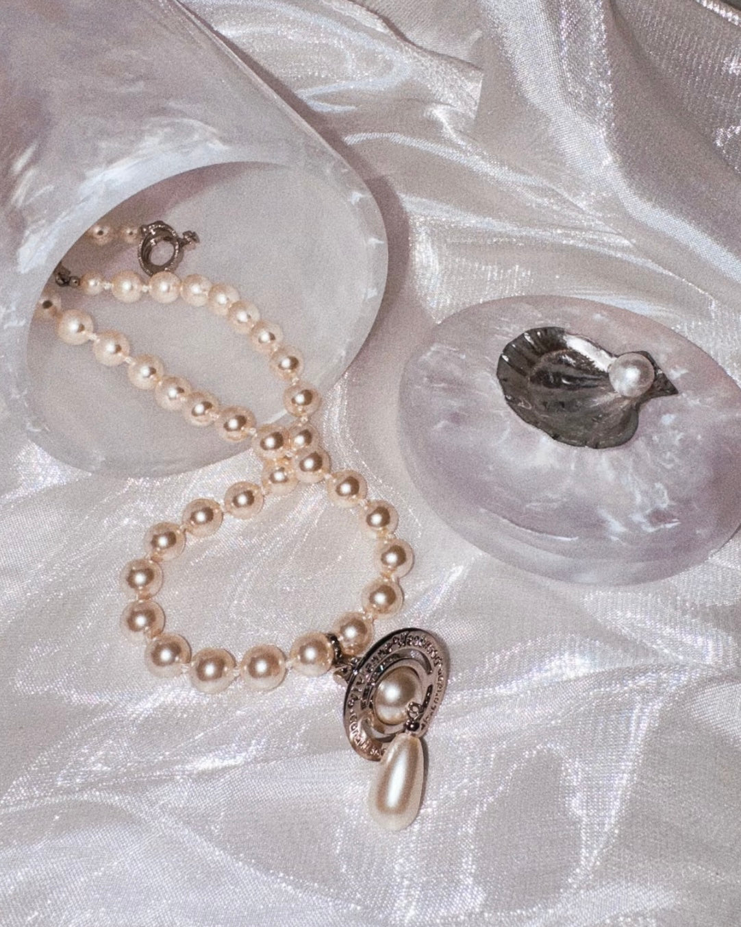 Vivienne Westwood Aleksa Pearl Choker, Baroque Teardrop Pearl [New Arrival! Super Beautiful! Limited-Time Offer, In Stock!]