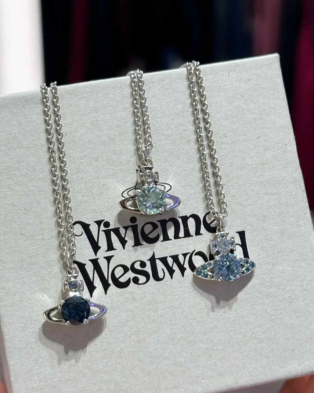 Vivienne Westwood Reina 低調精緻小鑽系列 2025最新限定天空藍 [絕美溫柔顯白淺藍色 正式接受預訂!]