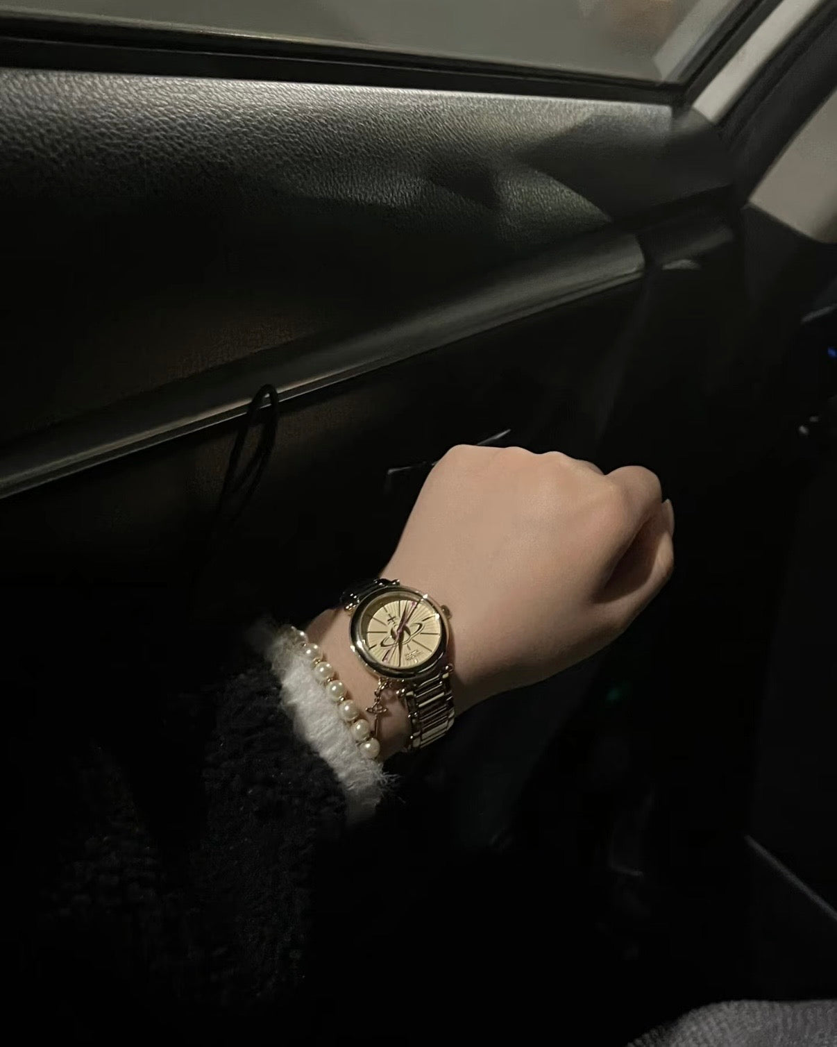 Vivienne Westwood Mother Orb Watch 32mm [金色小吊墜]