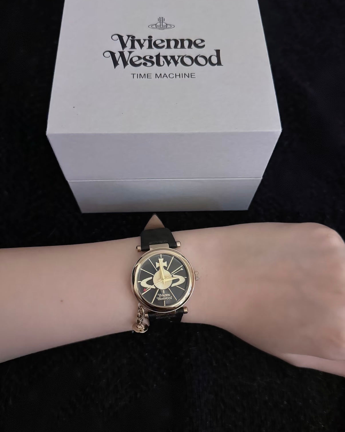 Vivienne Westwood Orb II Watch [平價入門首選連星球小吊墜]