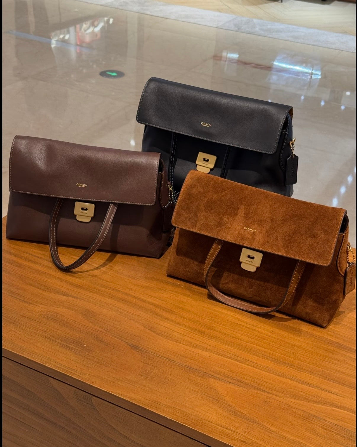 Coach Chelsea 30 郵差袋［2026年1月最新 內格小羊皮手感超好］