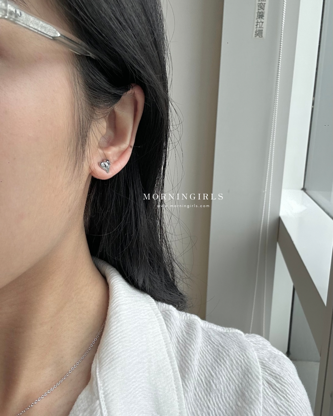 Vivienne Westwood Leodaria Earrings 簡潔鴛鴦耳環 [最新上架! 限量現貨優惠中!]