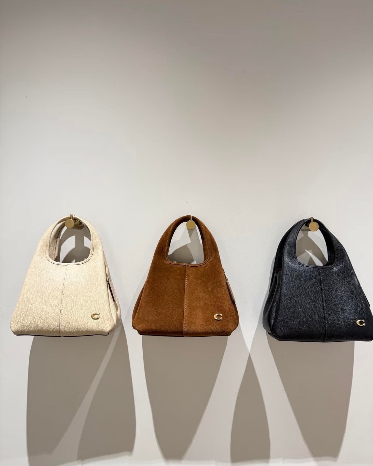 Coach Lana 23 連可拆卸式長肩帶 多孔調節長度［超可愛手提袋］