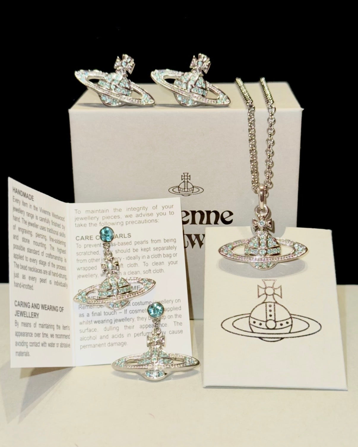 Vivienne Westwood Mini Bas Relief Pendant Necklace 藍鑽全閃石土星 [2026最新限定藍鑽]