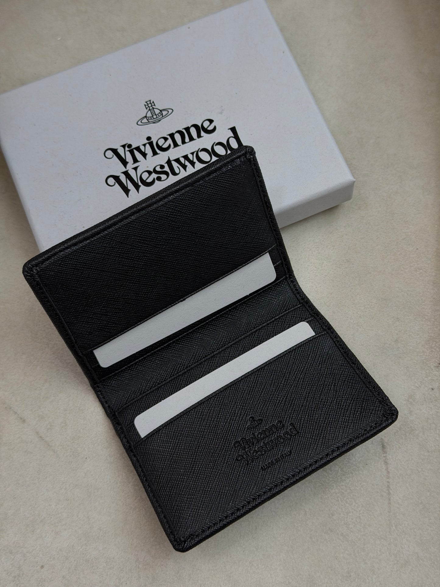 Vivienne Westwood Bifold Cardholder 兩摺卡套 [多卡位超實用 大折扣限量現貨優惠中!]