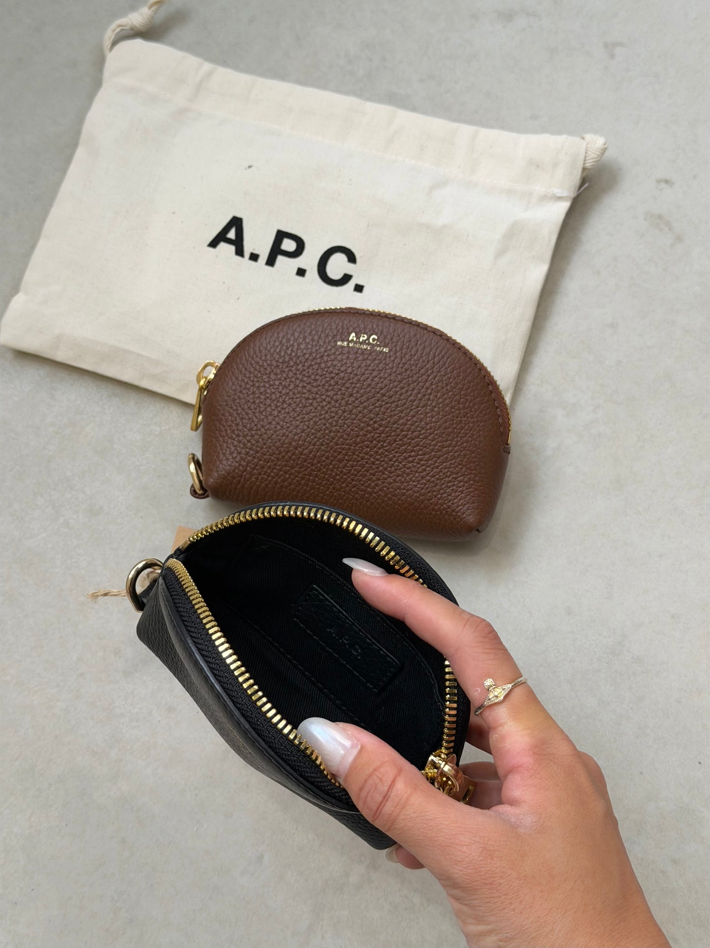 A.P.C. Neige coin purse  [2026最新上架 簡約法式荔枝紋零錢包]