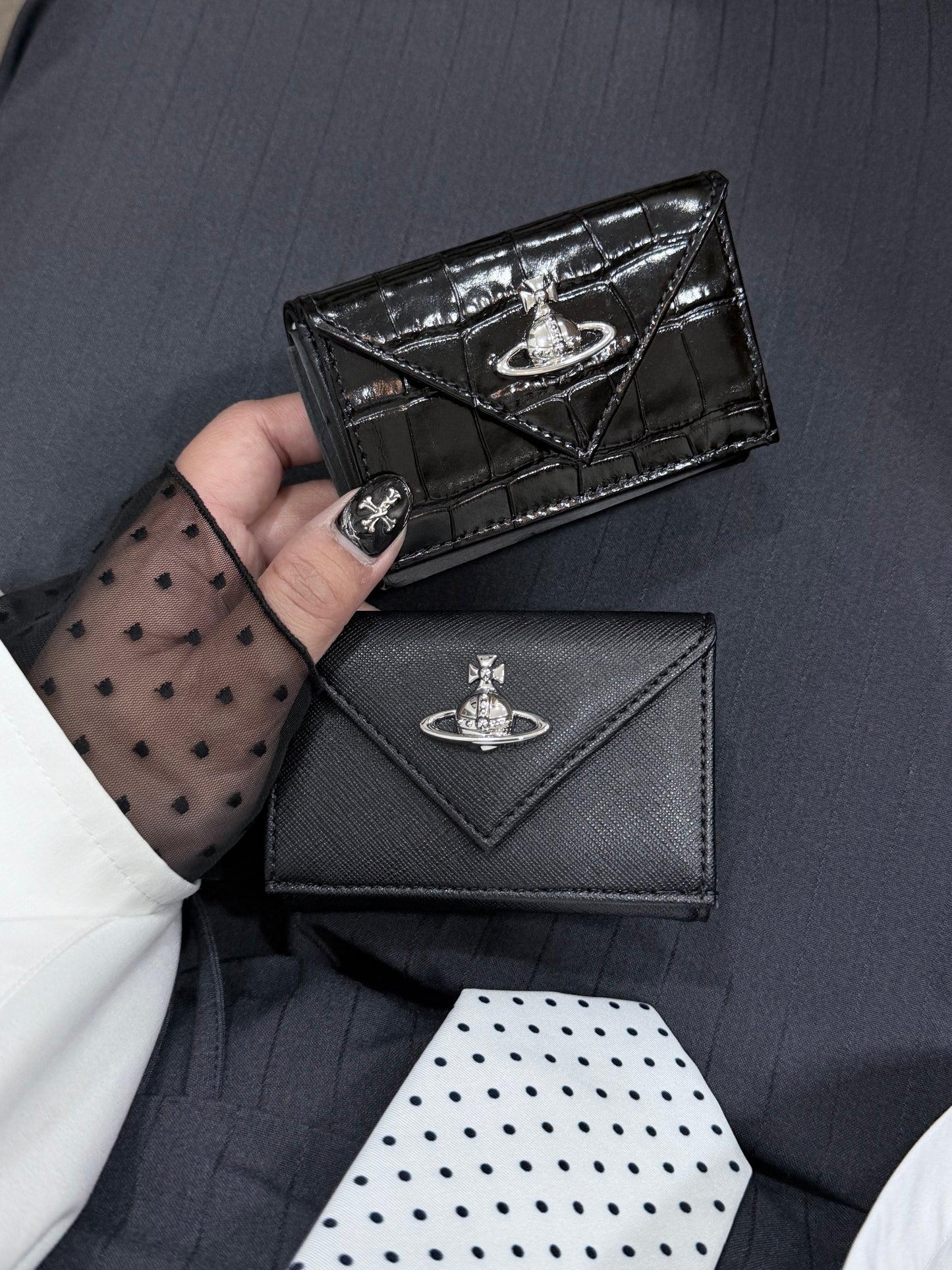 Vivienne Westwood Envelope Mini Wallet 掌心小銀包 [最新黑銀十字紋&鱷魚皮上架 小尺寸銀包推介!]