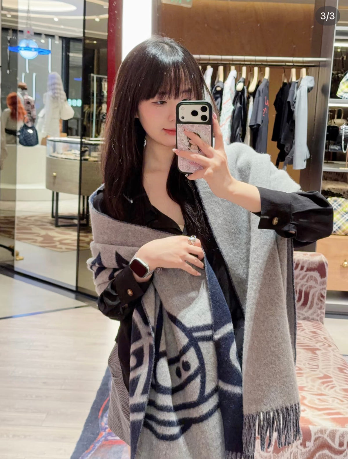 Vivienne Westwood Reversible ORB Logo Scarf 大尺寸雙面頸巾 (100% wool) [2026最新顏色上架! 多造型可當披肩超親膚]