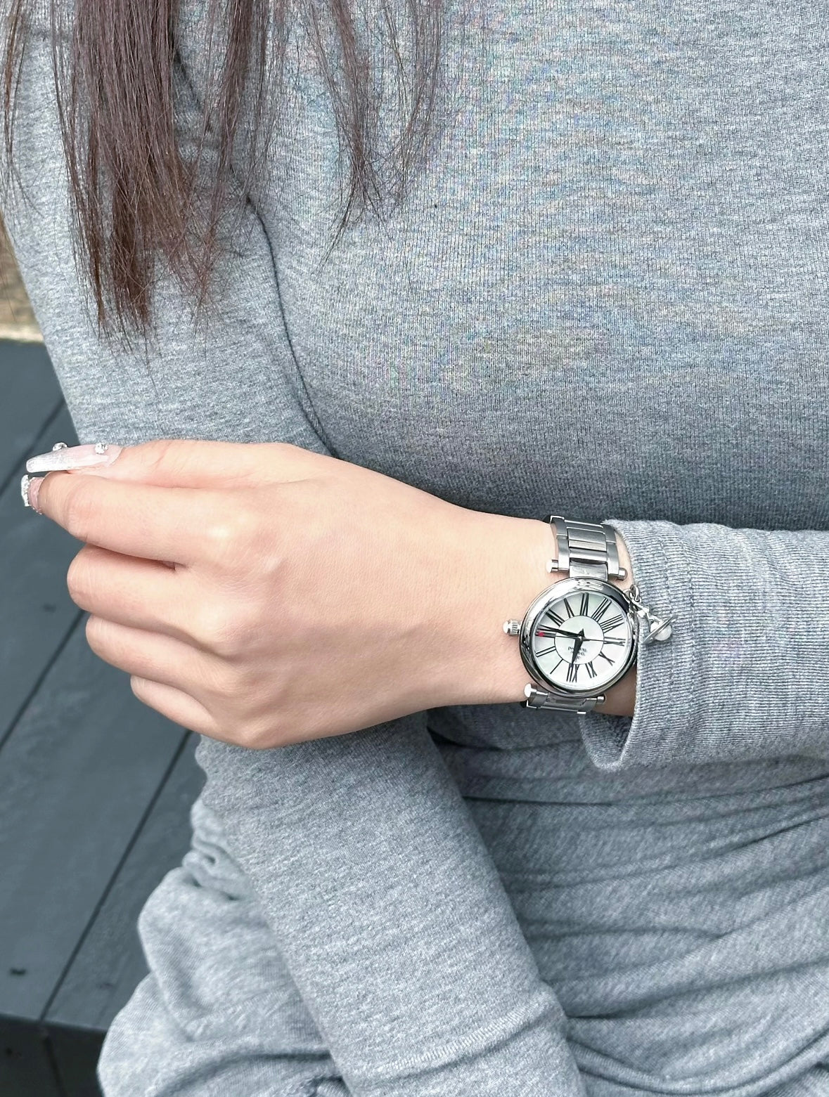 Vivienne Westwood Mother Orb Watch 32mm [超可愛連小吊墜] – morningirls