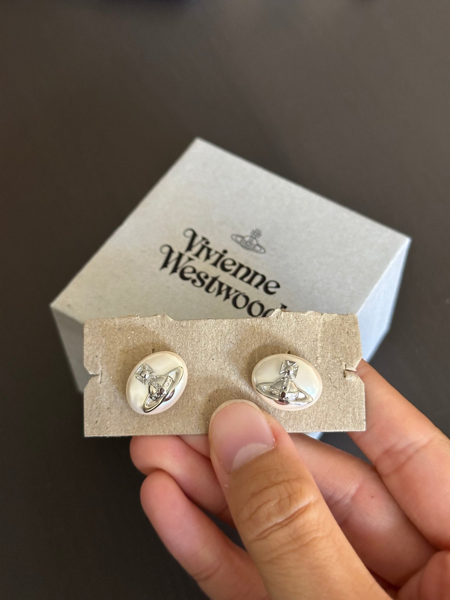 Vivienne Westwood Lavinia Pearl Earrings [New Arrival, Limited Stock Available at a Discount]