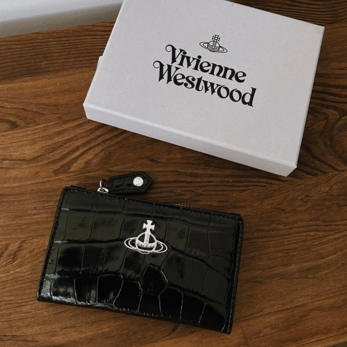 Vivienne Westwood Crocodile Slim Flap Card Holder 黑銀鱷魚皮