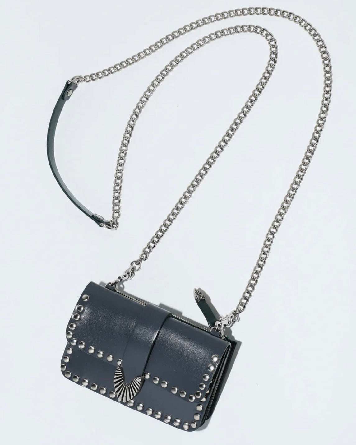 Toga Too Chain Leather Wallet Studs 自留黑色 折扣超過$1000! [年度季末大折扣! 微量現貨優惠完售即止!]