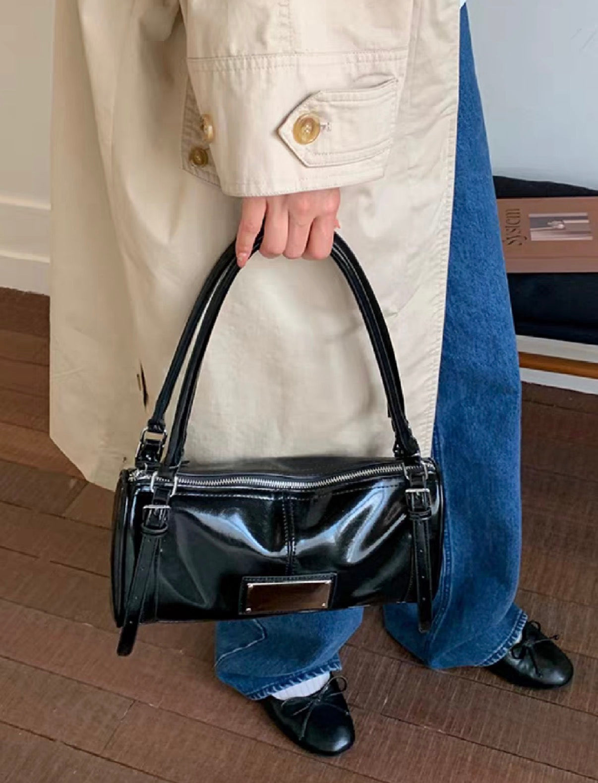 Matin Kim Buckle Strap Shoulder Bag 最新韓國選物🇰🇷皮帶扣圓筒單肩袋［個性街頭風］