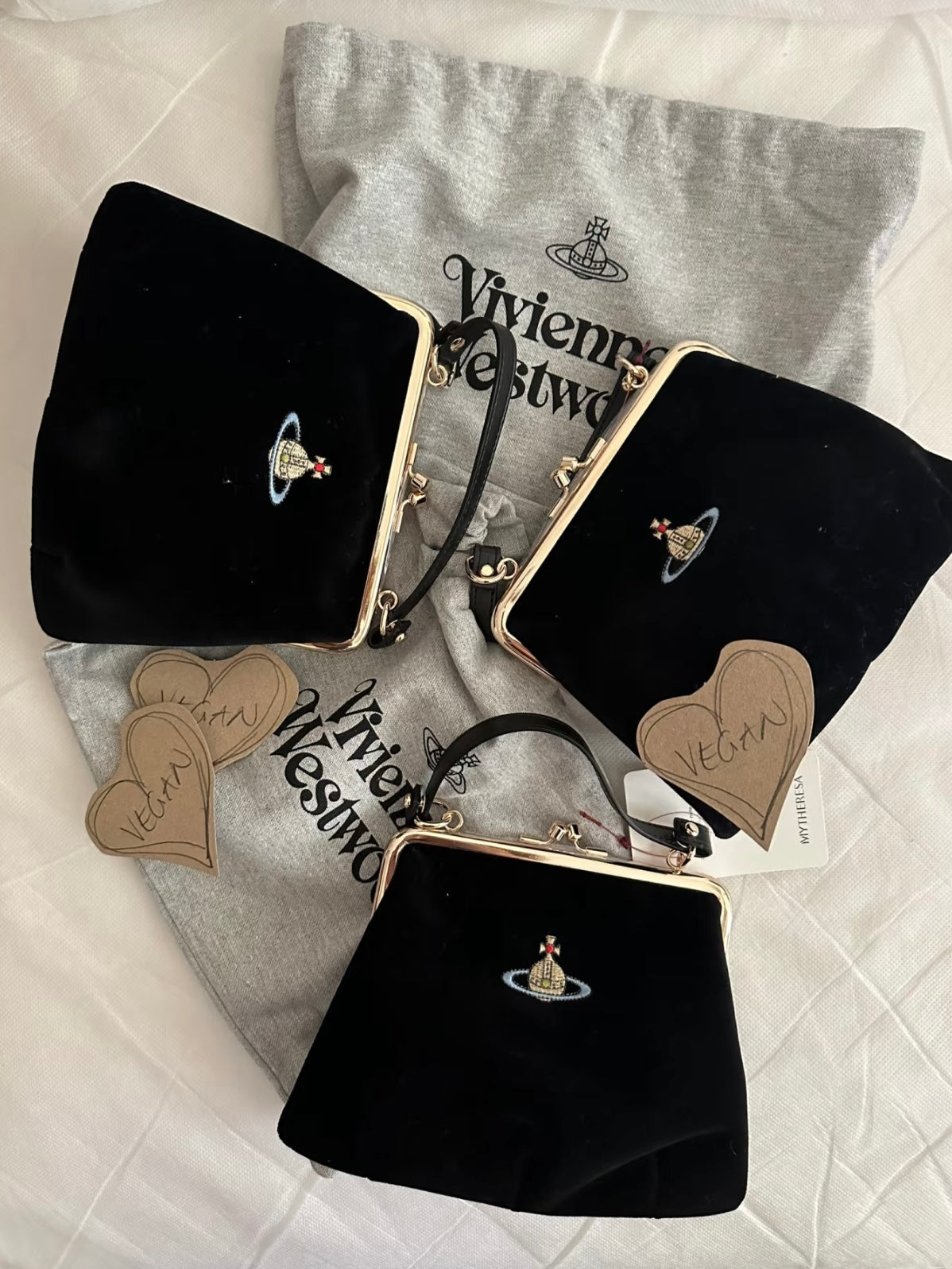 Vivienne Westwood Granny Frame Purse 經典餃子袋 冬日限定天鵝絨VELET [小千金風 限量現貨中!