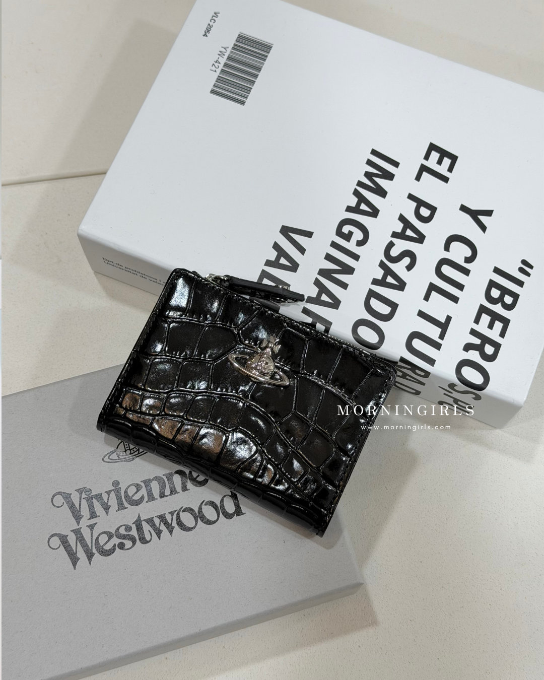 Vivienne Westwood 黑銀鱷魚皮兩摺小銀包  [性價比超高]