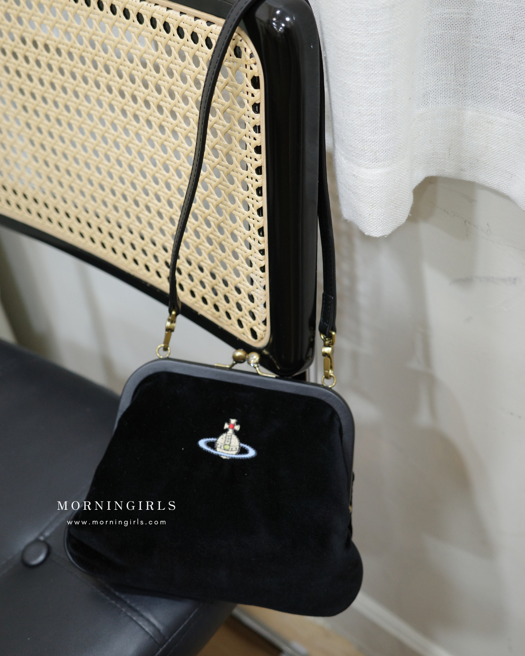 Vivienne Westwood Vivienne’s Clutch Bag VELVET [最新秋冬天鵝絨♡]