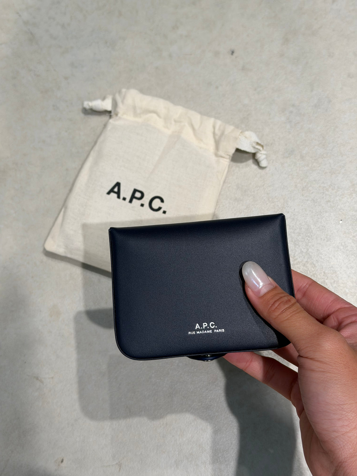A.P.C. Josh Wallet 盒子銀包  [黑色優惠中 銷量第一♡中性款式男女適用]