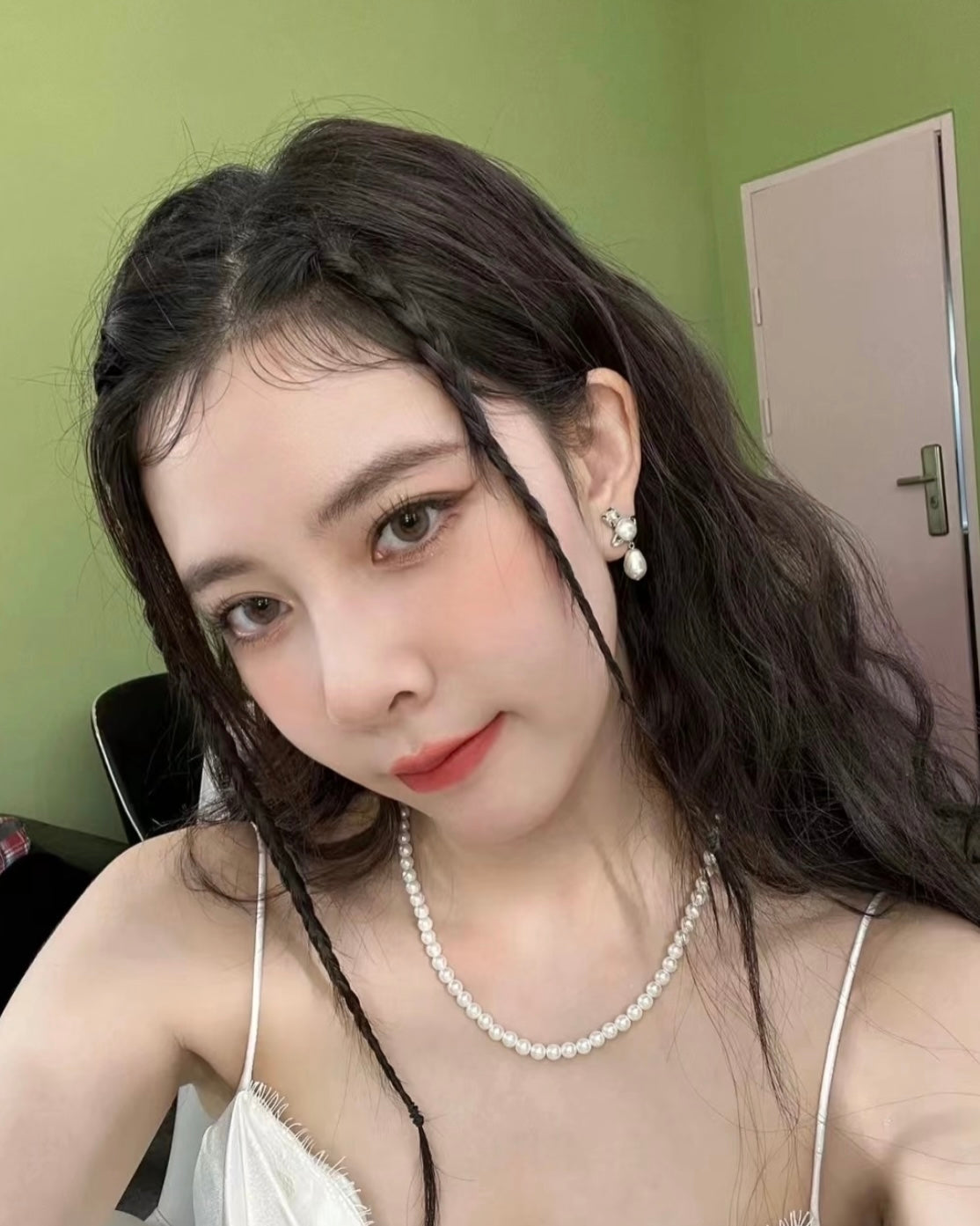 Vivienne Westwood Inass Earrings - Detachable, reversible pearl earrings! [New Arrival! Limited stock available at a discounted price!]