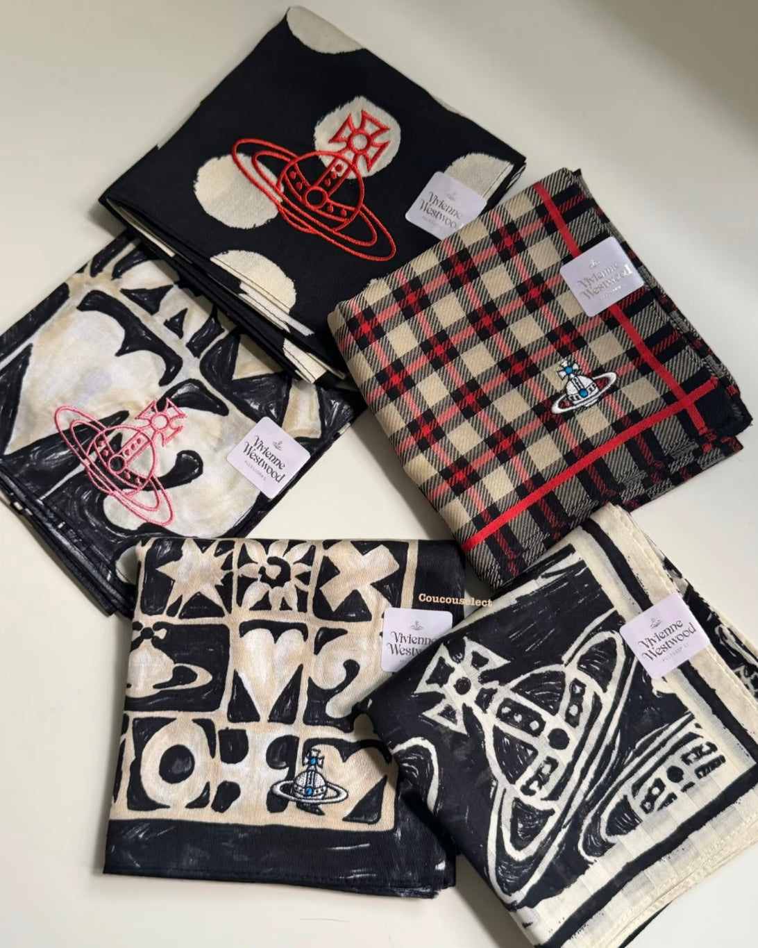 Vivienne Westwood 日本限定多用途方巾 [日本已停產數量有限]