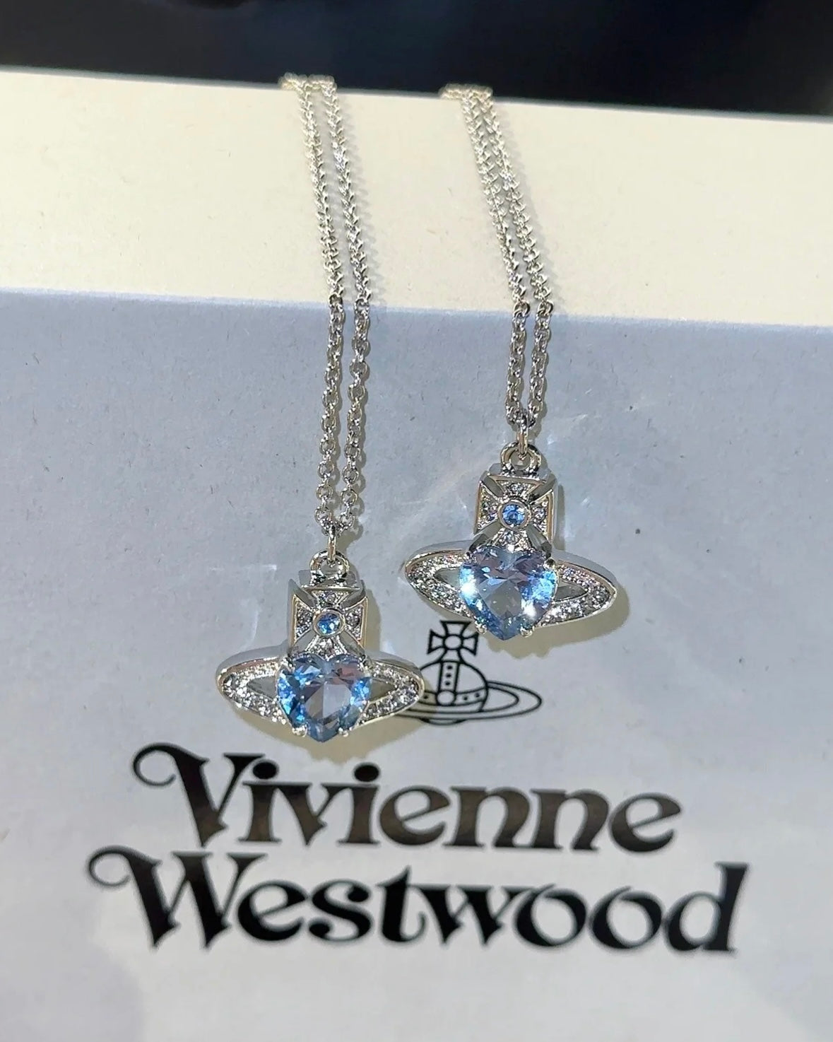 Vivienne Westwood Ariella 閃鑽愛心最新天空藍［貨量超小建議提早預訂］