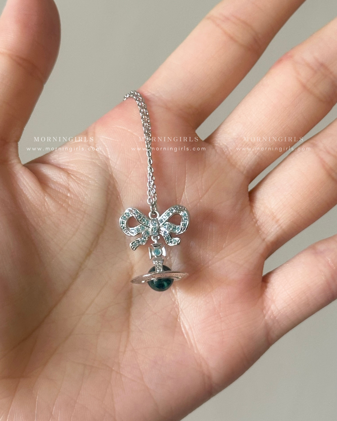 Vivienne Westwood Octavie Pendant Necklace 蝴蝶結星球 [100%純銀 IVE直井怜同款]