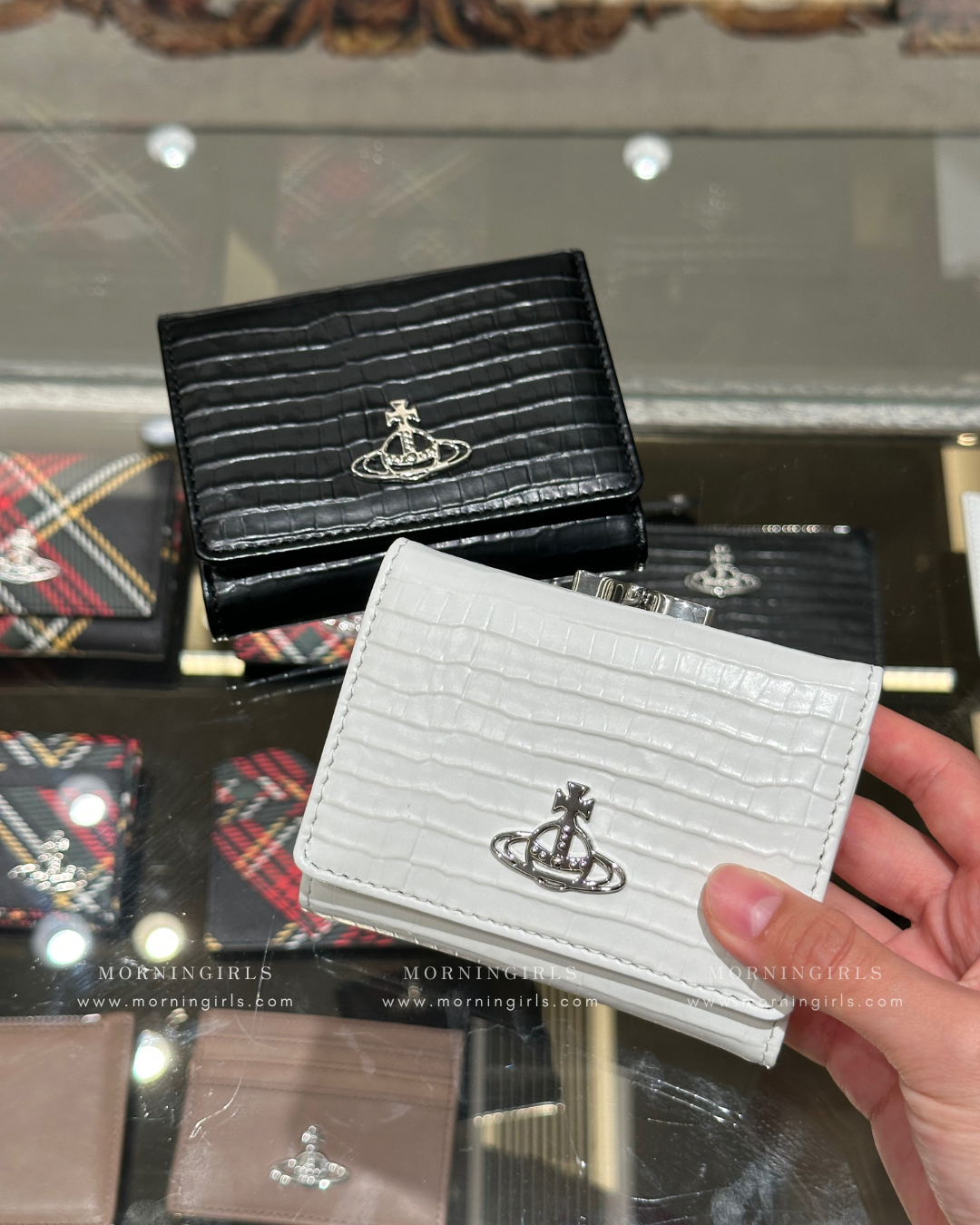 Vivienne Westwood Small Frame Wallet 2025最新啞面鱷魚皮 [超罕有白色 三層連相位]