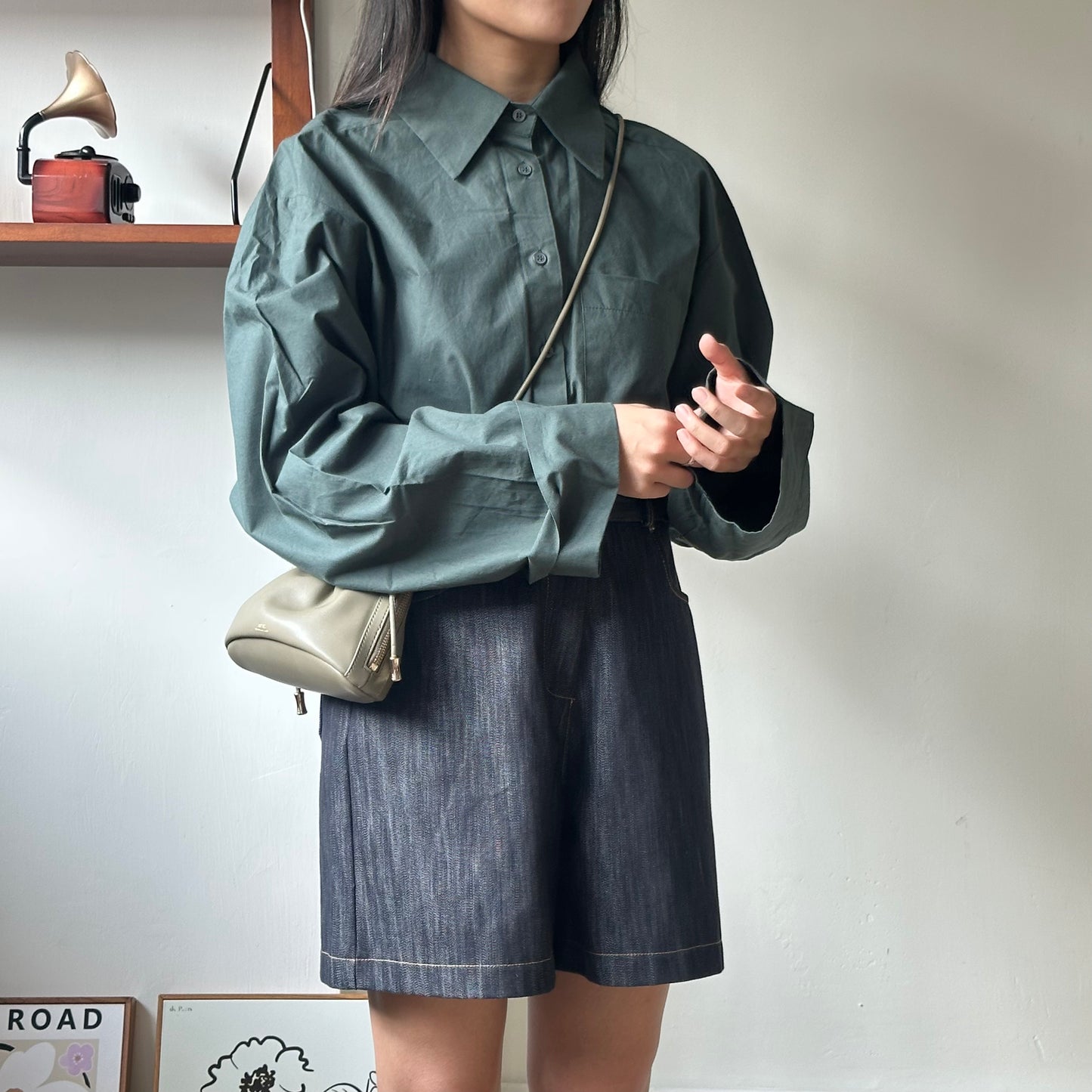 Big Pocket Oversize Cropped Shirt  [門市搬遷清貨限時優惠$149!]