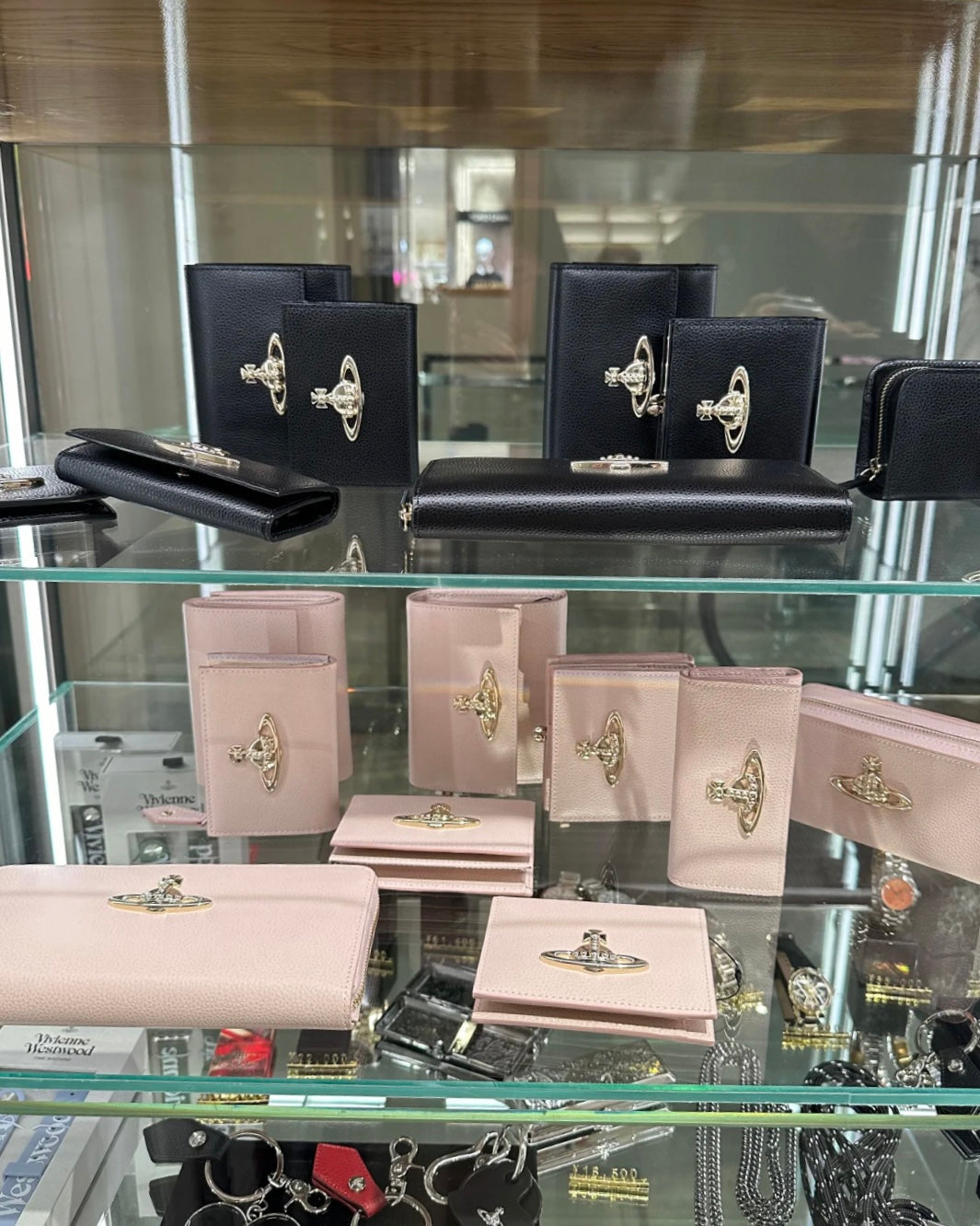 Vivienne Westwood 日本限定 軟身荔枝皮 最新多層大銀包 [內置coins bag+多卡位+雙層紙幣位] [2025最新內格設計!]