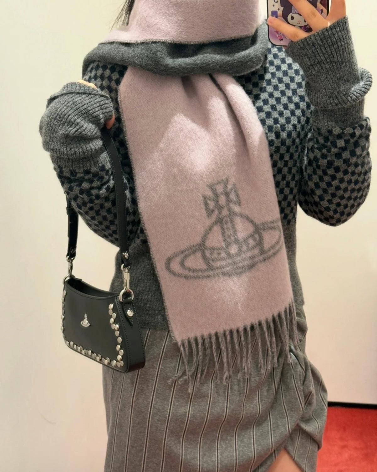 Vivienne Westwood Double ORB Logo Scarf (100% wool) 超熱賣2026限定灰粉紅 [今季必收 意大利製 現貨即將到港!]