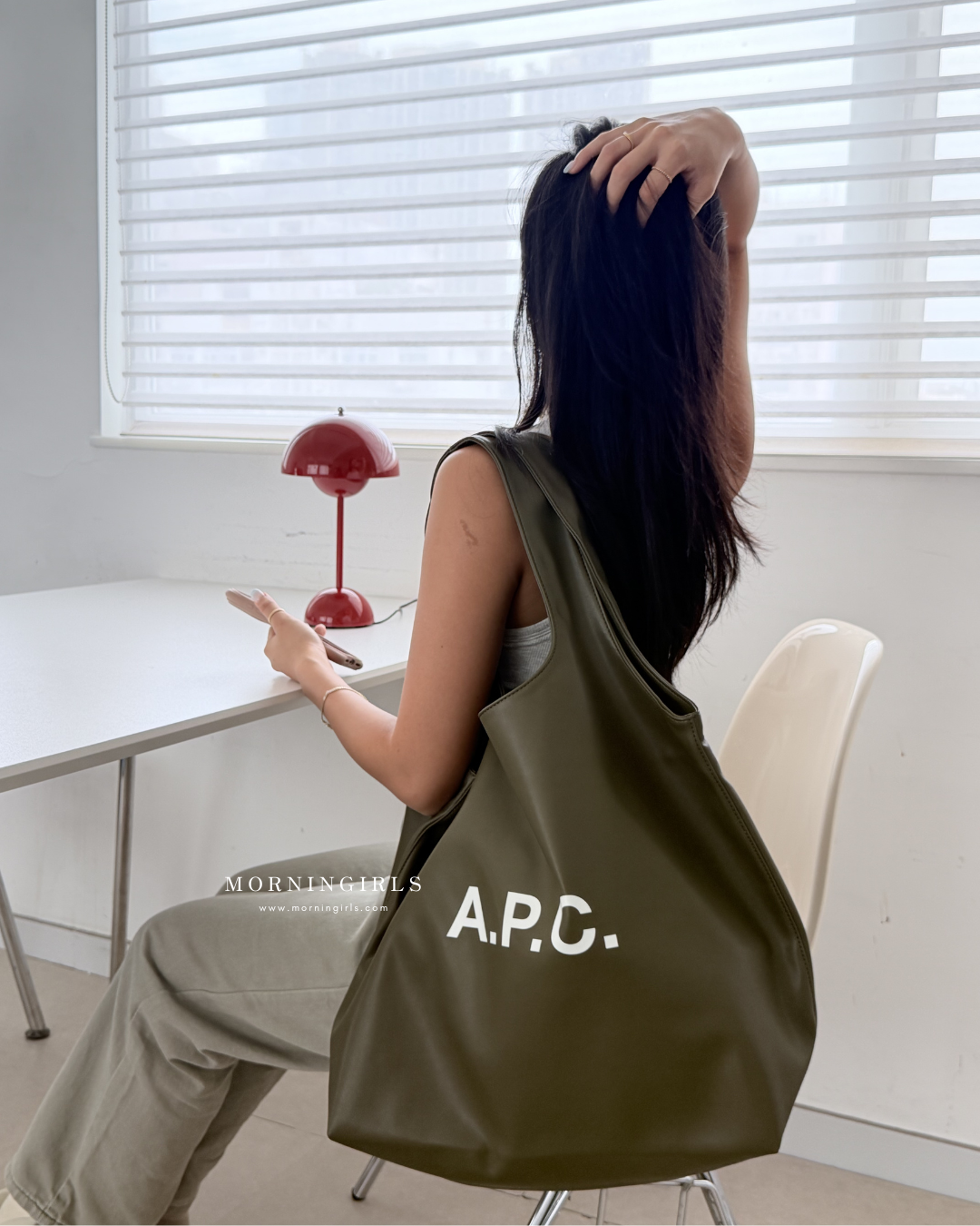 A.P.C. Ninon Tote Bag [REGULAR] [限定奶灰少量補貨 本店銷量冠軍♡]