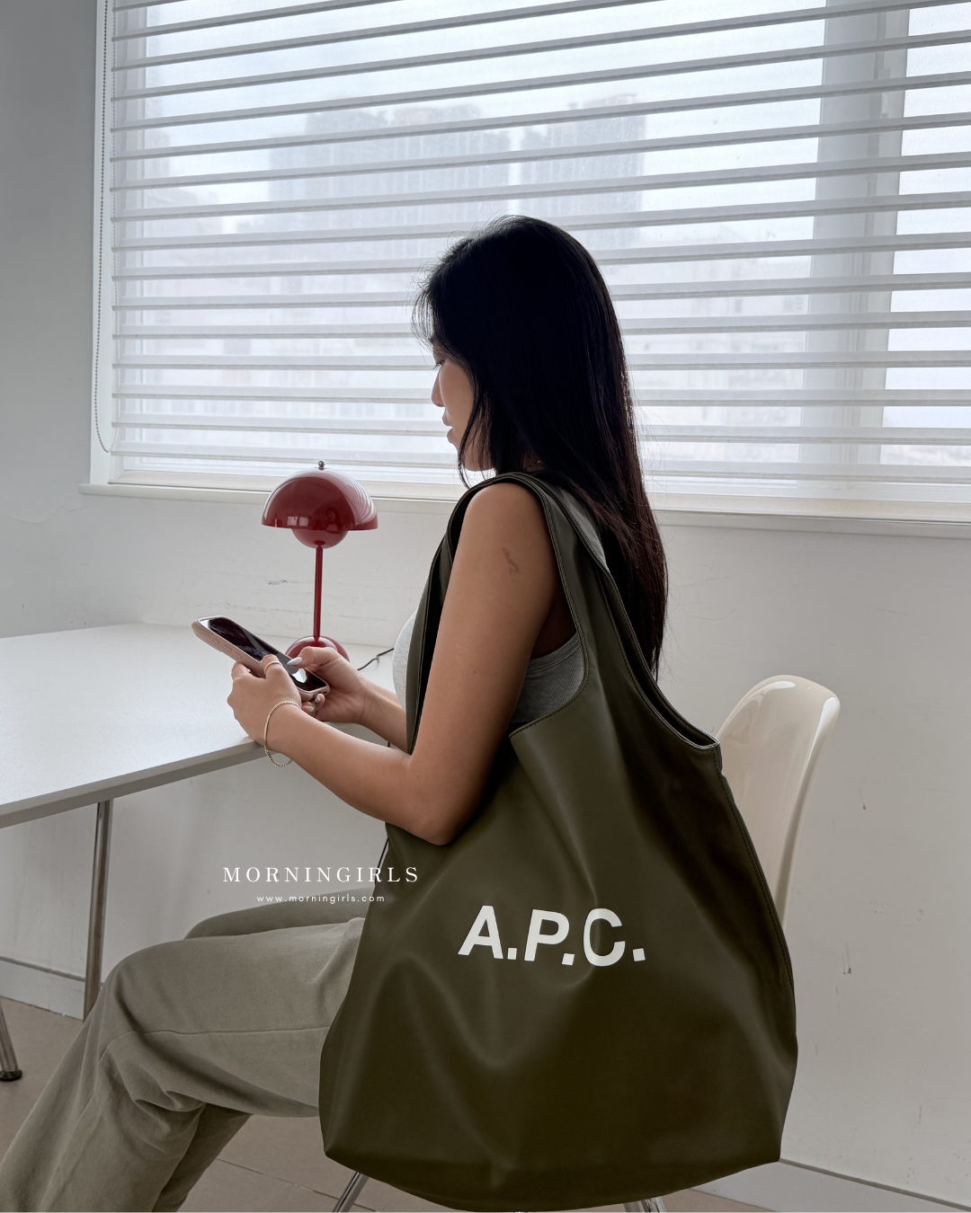 A.P.C. Ninon Tote Bag [REGULAR] [限定奶灰少量補貨 本店銷量冠軍♡]