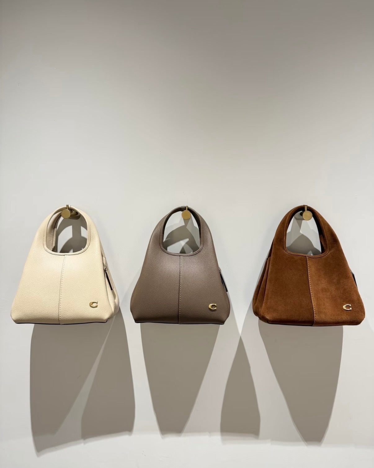 Coach Lana 23 連可拆卸式長肩帶 多孔調節長度［超可愛手提袋］