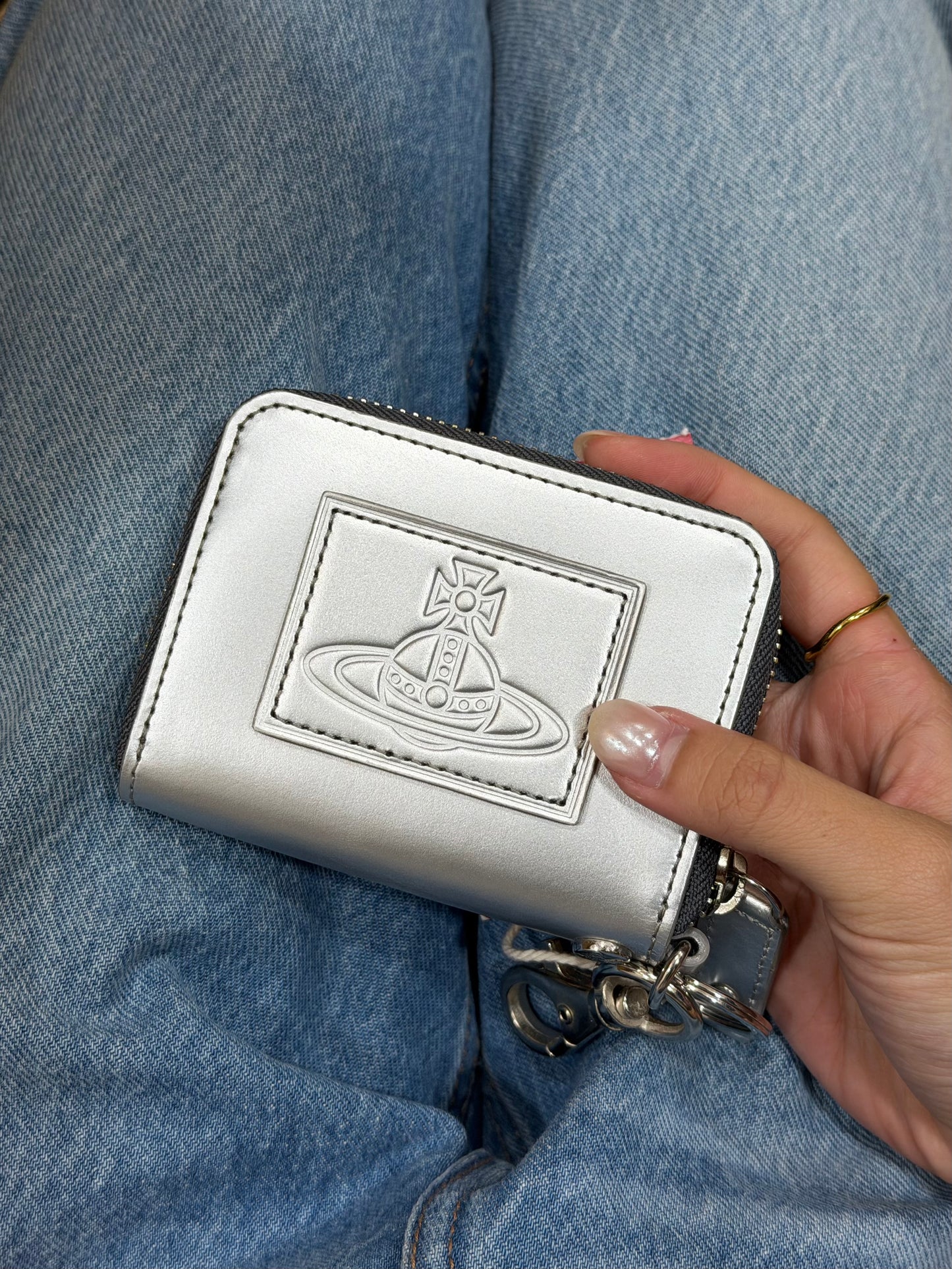 Vivienne Westwood RED LABEL 最新霧面壓紋 Coin Purse with Keychain [日本限定已停產成絕版 最後現貨完售下架!]