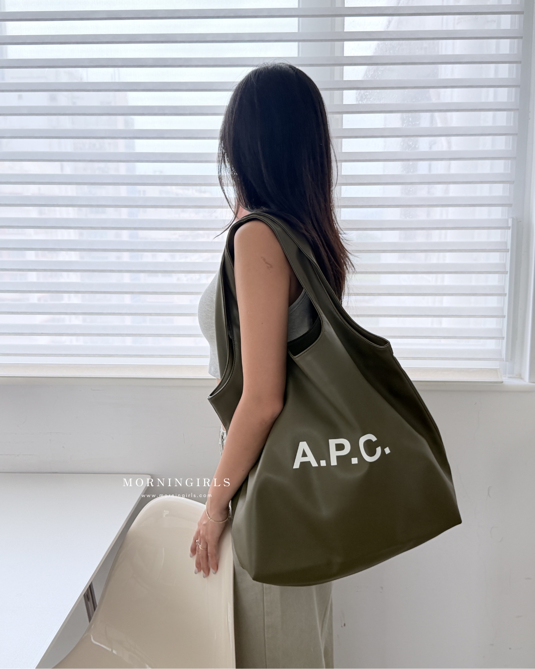 A.P.C. Ninon Tote Bag [REGULAR] [限定奶灰少量補貨 本店銷量冠軍♡]
