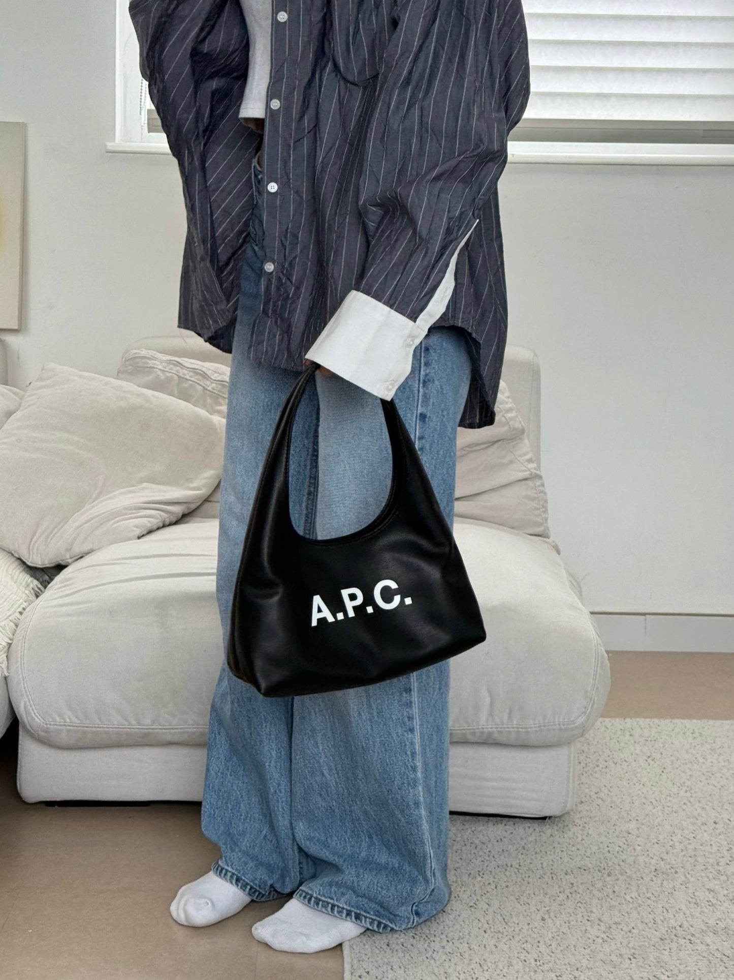 A.P.C. Baby Ninon Shoulder Bag［最新上架! 超可愛腋下袋!］