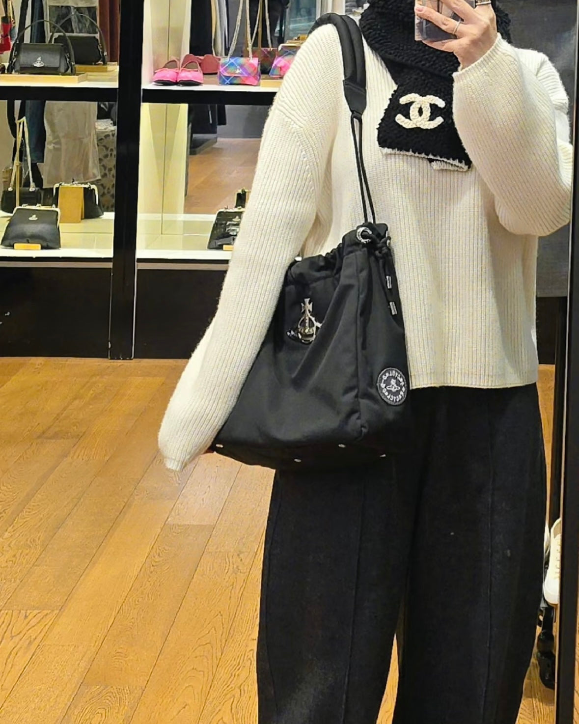 Vivienne Westwood Hilary Bucket Bag 索索尼龍 [極難補貨! 韓國限定大容量尼龍水桶袋 正式接受預訂!]