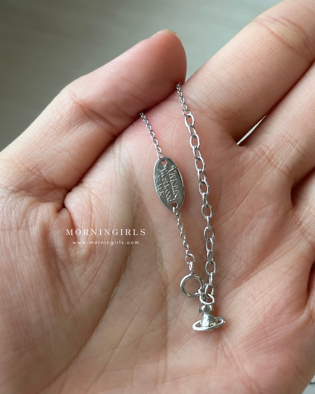 Vivienne Westwood Octavie Pendant Necklace 蝴蝶結星球 [100%純銀 IVE直井怜同款]