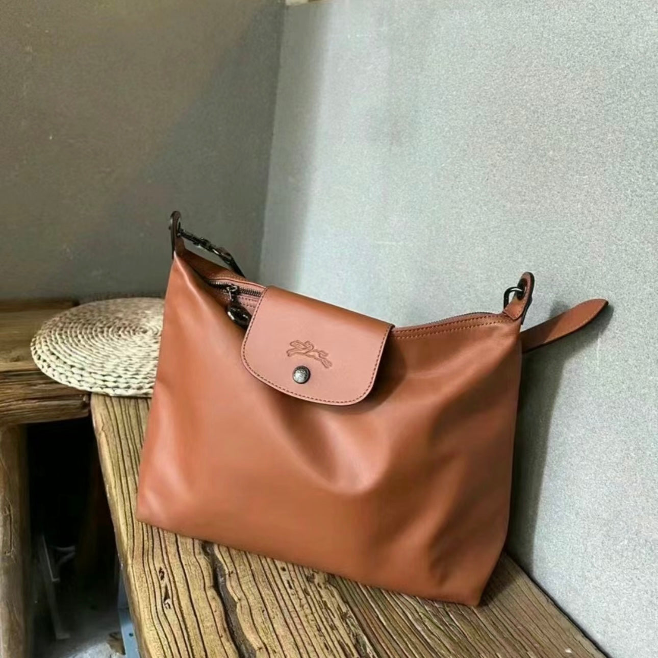 LONGCHAMP Le Pliage Xtra M Hobo Bag 真皮系列［最熱賣!］